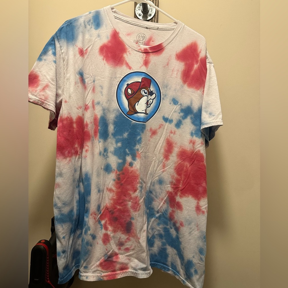 Red white and blue, Fourth of July Buc-ee’s “Let’s get it poppin’!” 2XL t-shirt
